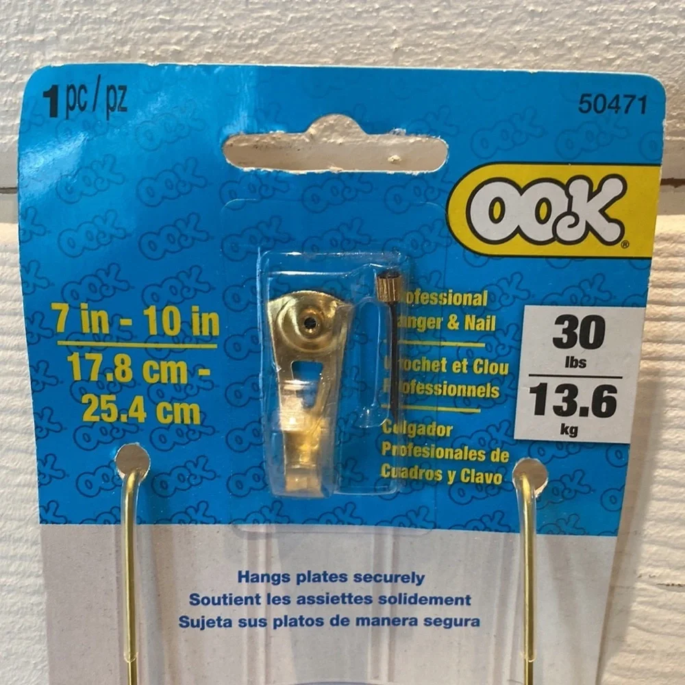 OOK Hillman Deluxe Plate Hanger Set NWT